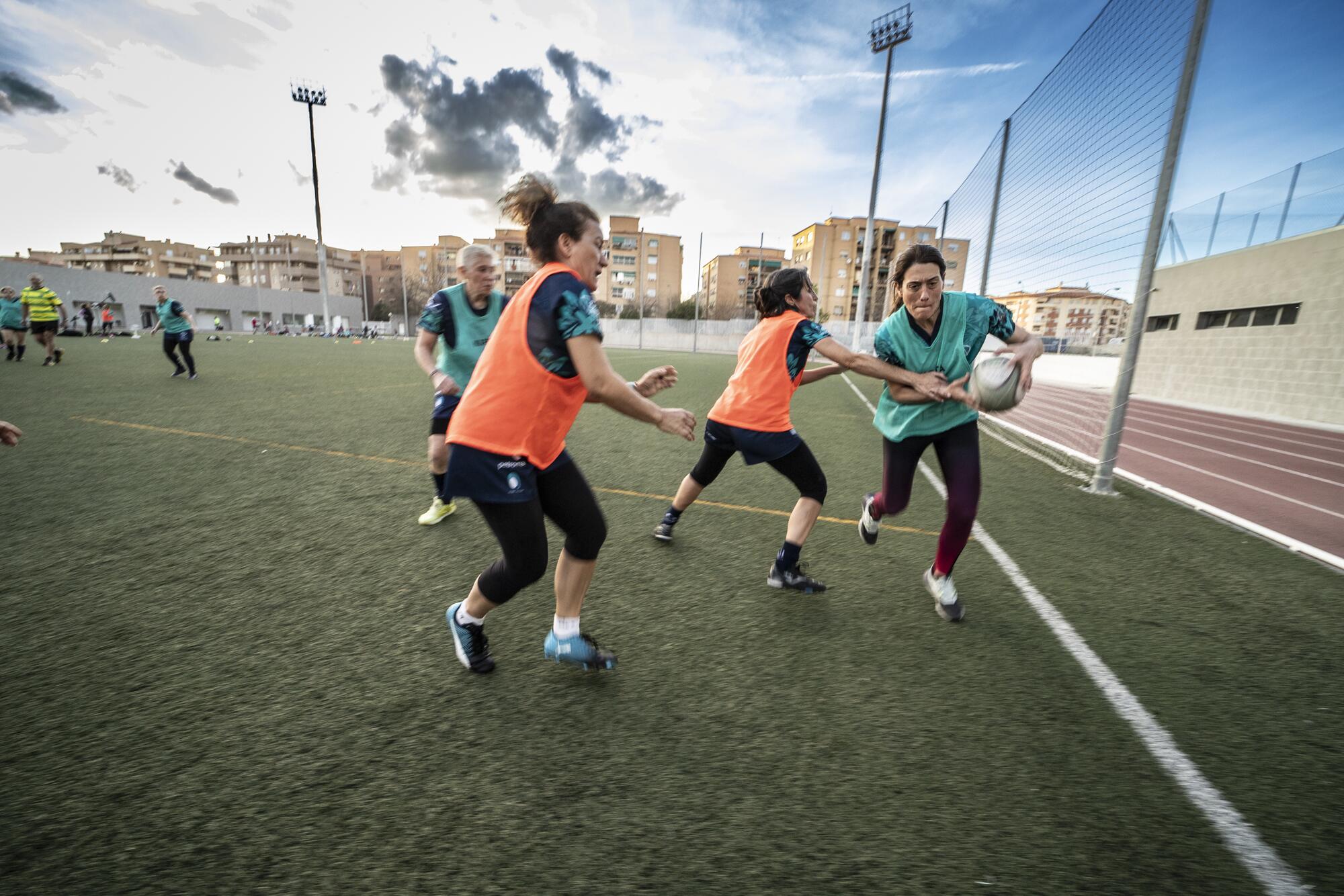 Las Milnoh Granada, un club de rugby femenino +35 creado y gestionado por mujeres - 1